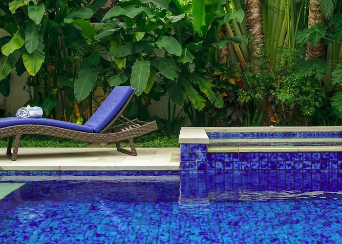 Kashantre, 4 Bedroom, Sleeps 12 Villa
