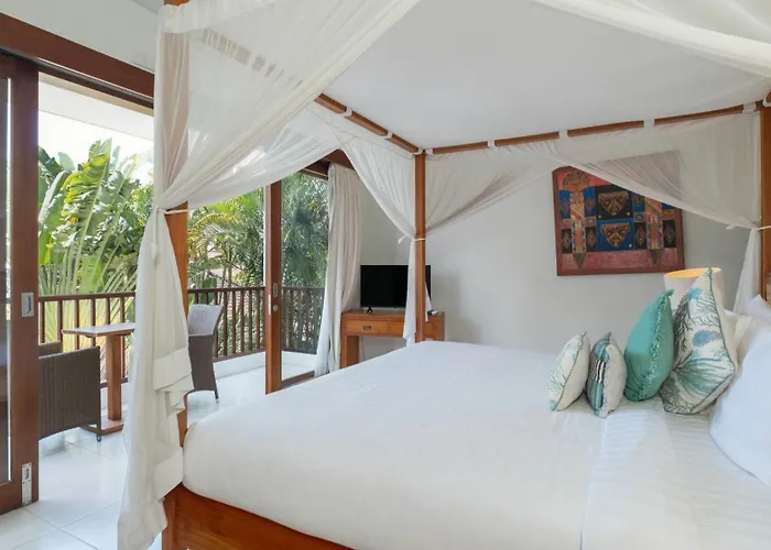 Kashantre, 4 Bedroom, Sleeps 12 *
