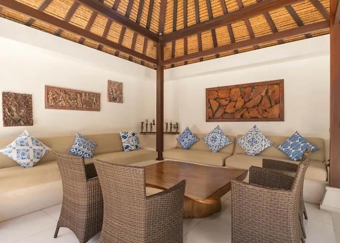 Villa Kashantre, 4 Bedroom, Sleeps 12 *