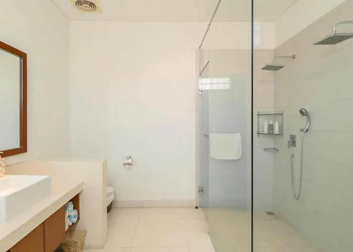 Villa Kashantre, 4 Bedroom, Sleeps 12 *