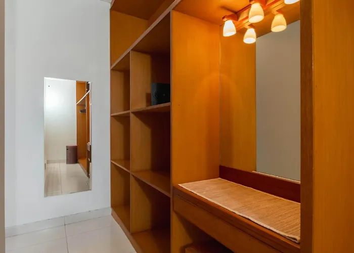 Kashantre, 4 Bedroom, Sleeps 12 *