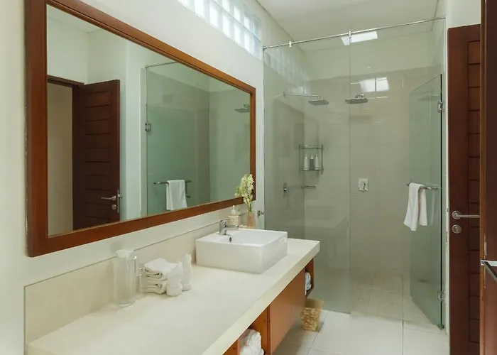 Kashantre, 4 Bedroom, Sleeps 12